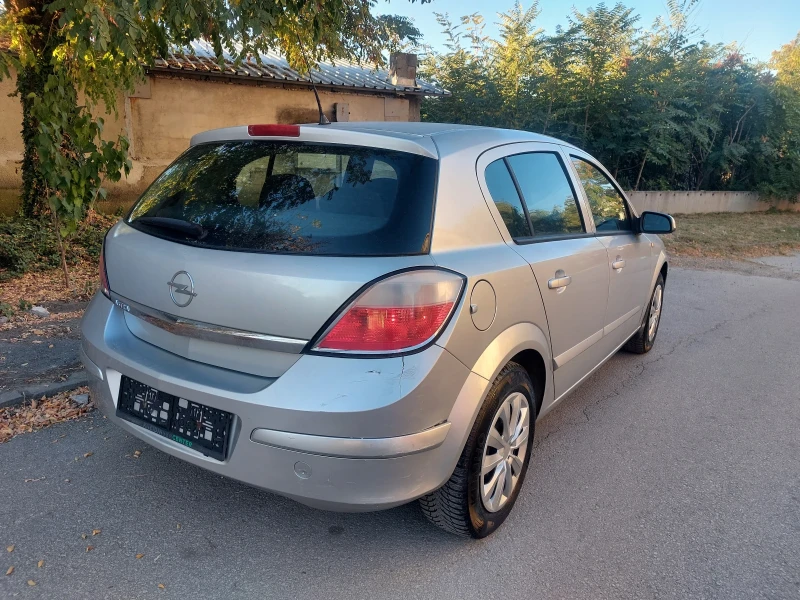 Opel Astra 1.4 бензин клима , снимка 5 - Автомобили и джипове - 47658989