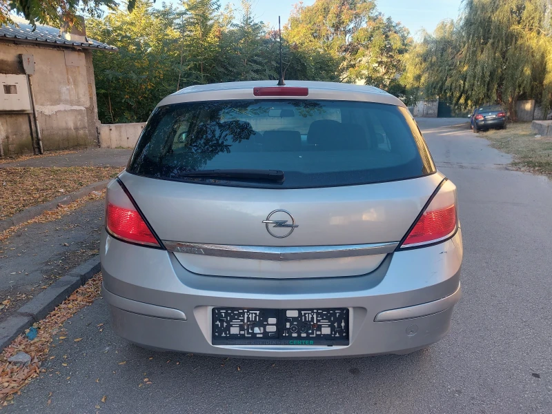 Opel Astra 1.4 бензин клима , снимка 7 - Автомобили и джипове - 47658989