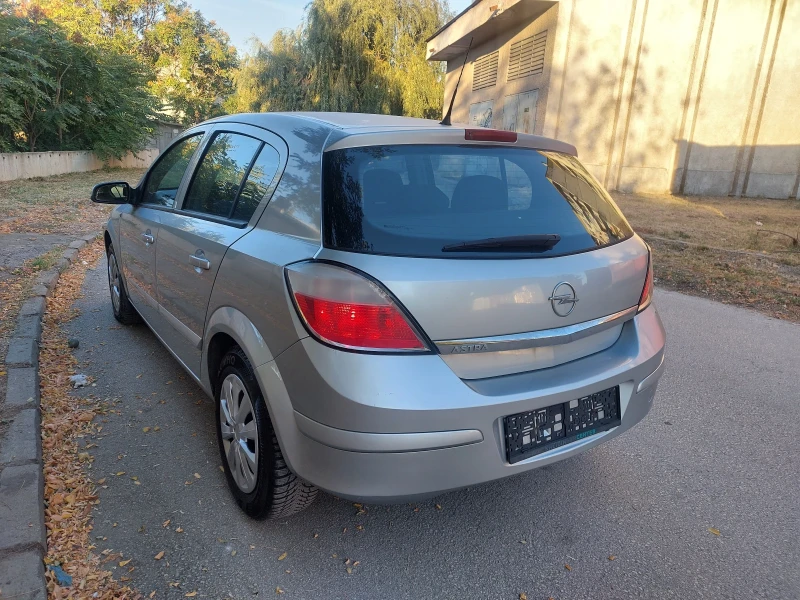 Opel Astra 1.4 бензин клима , снимка 6 - Автомобили и джипове - 47658989