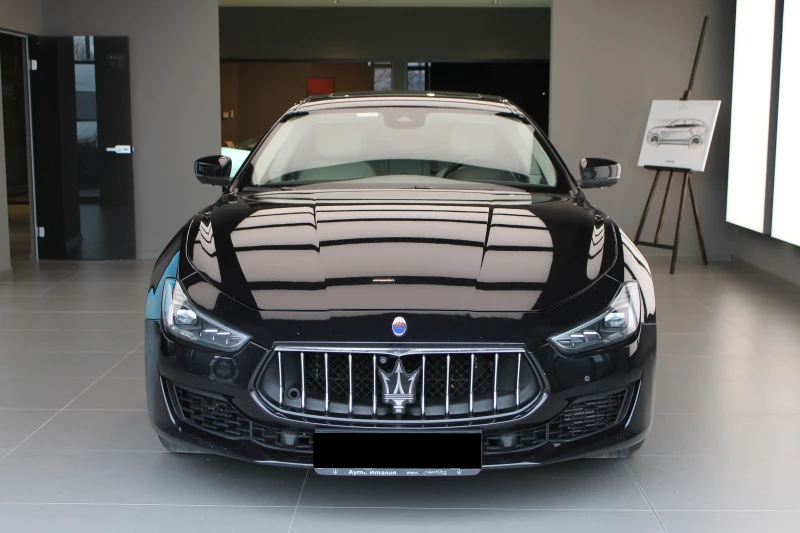 Maserati Ghibli SQ4 , снимка 2 - Автомобили и джипове - 48208505