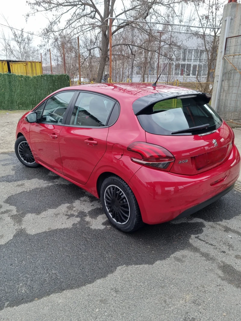 Peugeot 208, снимка 2 - Автомобили и джипове - 49303469