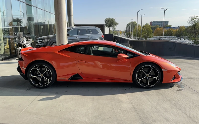 Lamborghini Huracan EVO AWD, снимка 3 - Автомобили и джипове - 51988657