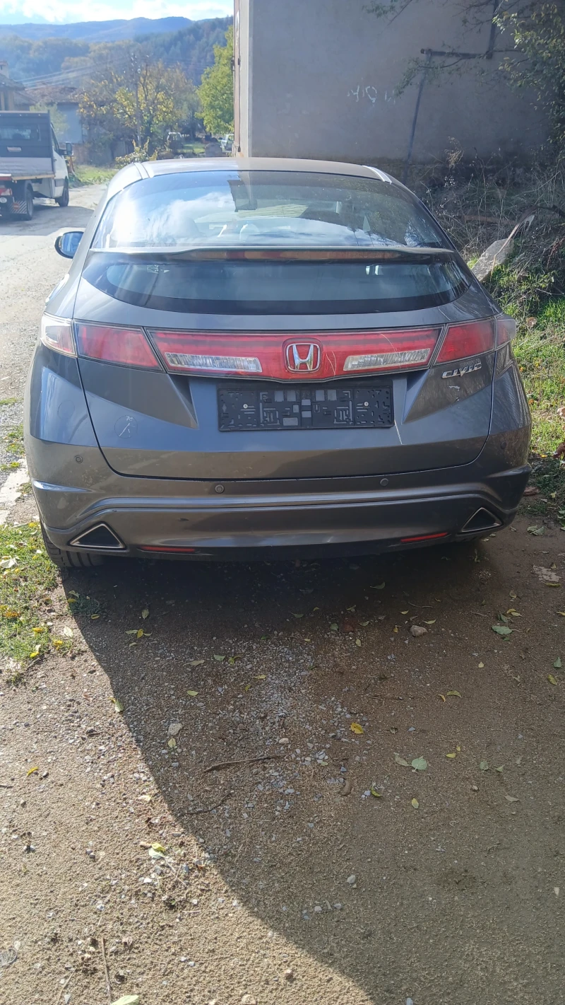 Honda Civic 1.4 бензин , снимка 2 - Автомобили и джипове - 52383685