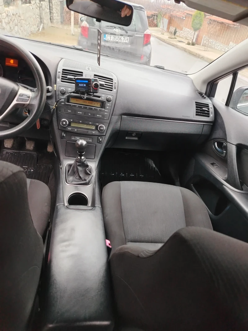 Toyota Avensis 1.6benzin132ks, снимка 13 - Автомобили и джипове - 52989402