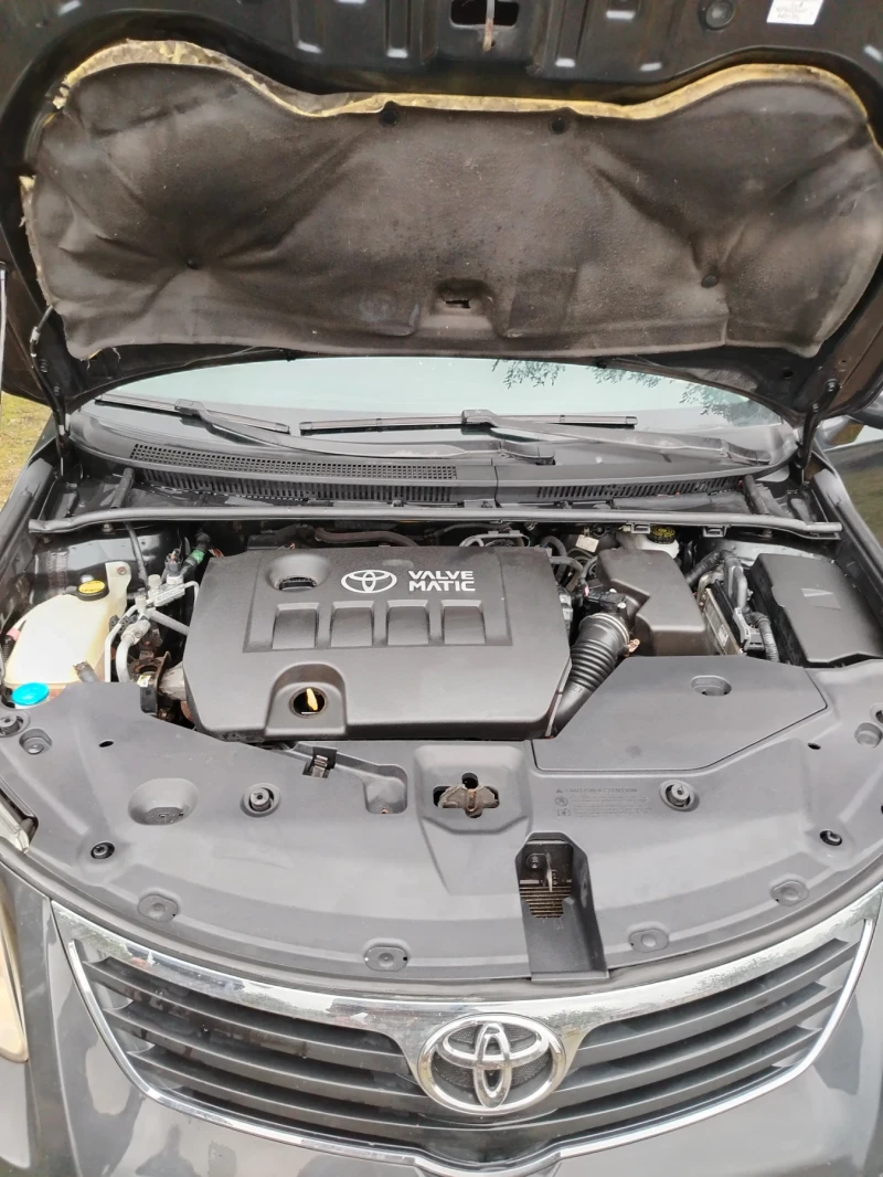 Toyota Avensis 1.6benzin132ks, снимка 9 - Автомобили и джипове - 52989402