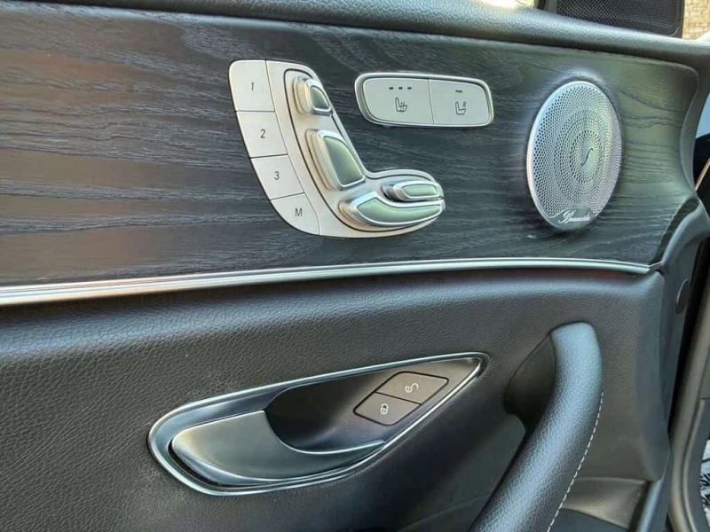 Mercedes-Benz E 350 * CARFAX * ЦЕНА ДО БГ, снимка 10 - Автомобили и джипове - 53582861