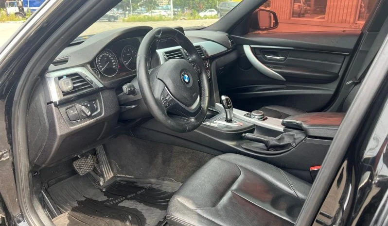 BMW 328 * АВТО КРЕДИТ* ЦЕНА ДО БГ * Сервизна история *  - изображение 9