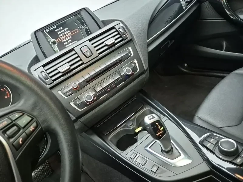 BMW 116, снимка 9 - Автомобили и джипове - 55348259