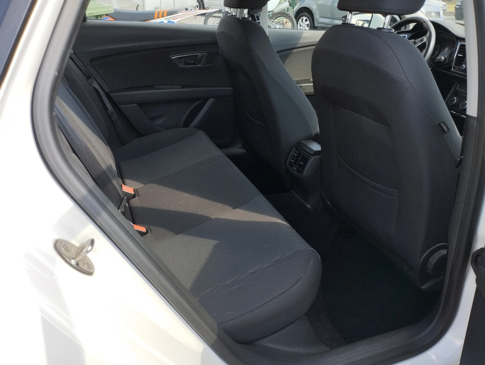 Seat Leon   | Mobile.bg   11