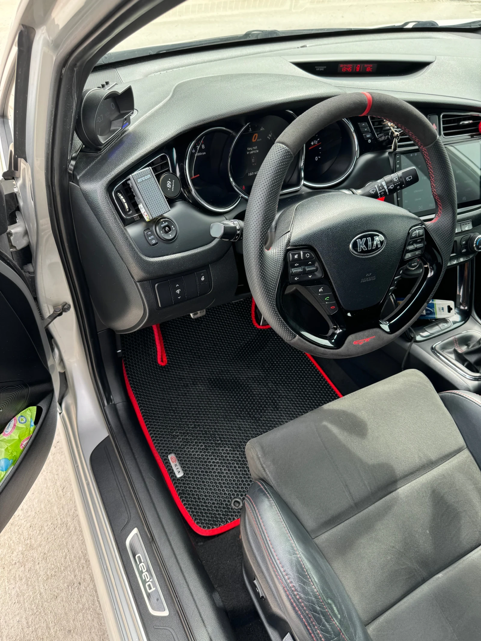 Kia Ceed GT 1.6T - изображение 7