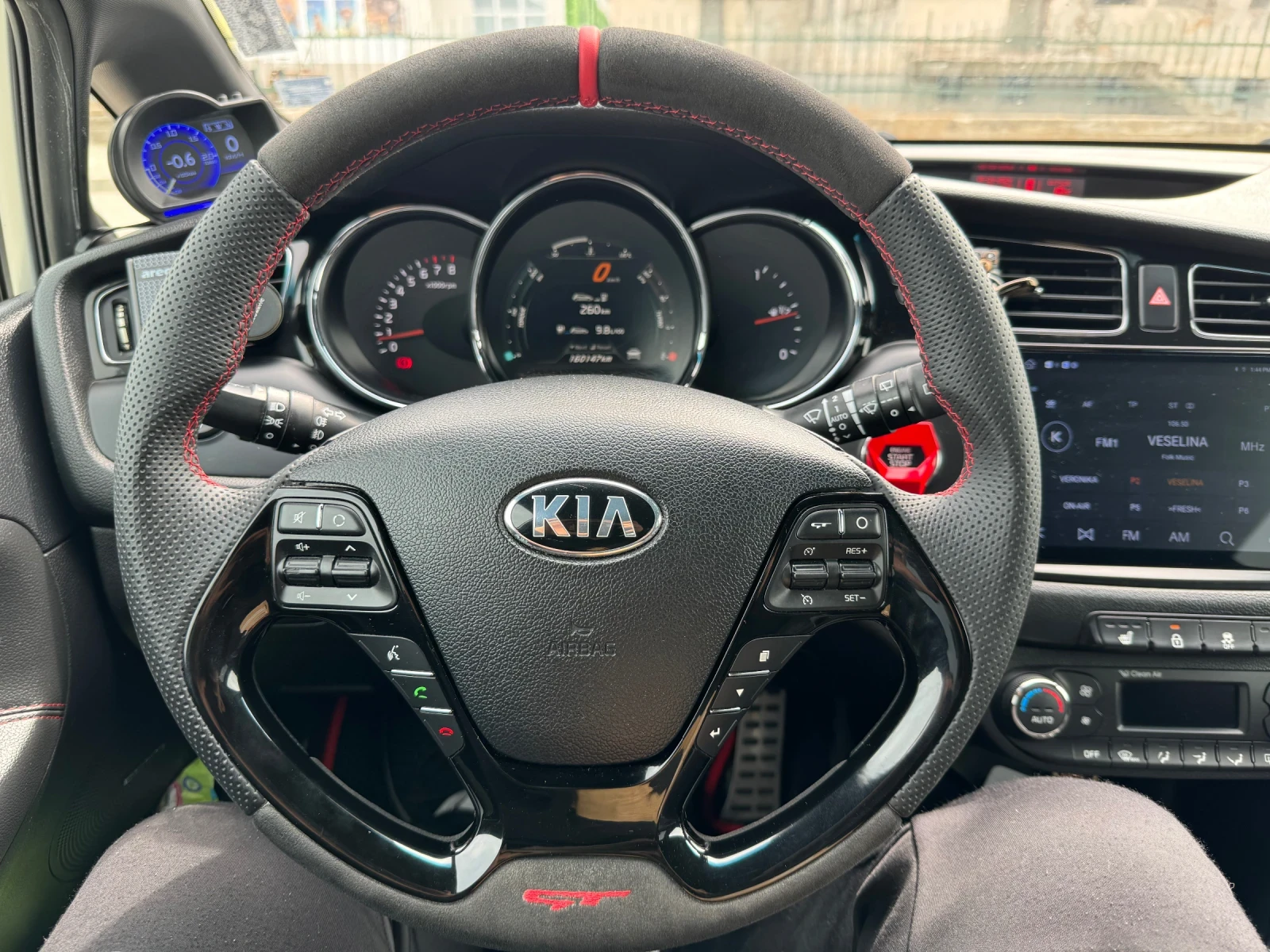 Kia Ceed GT 1.6T - изображение 10