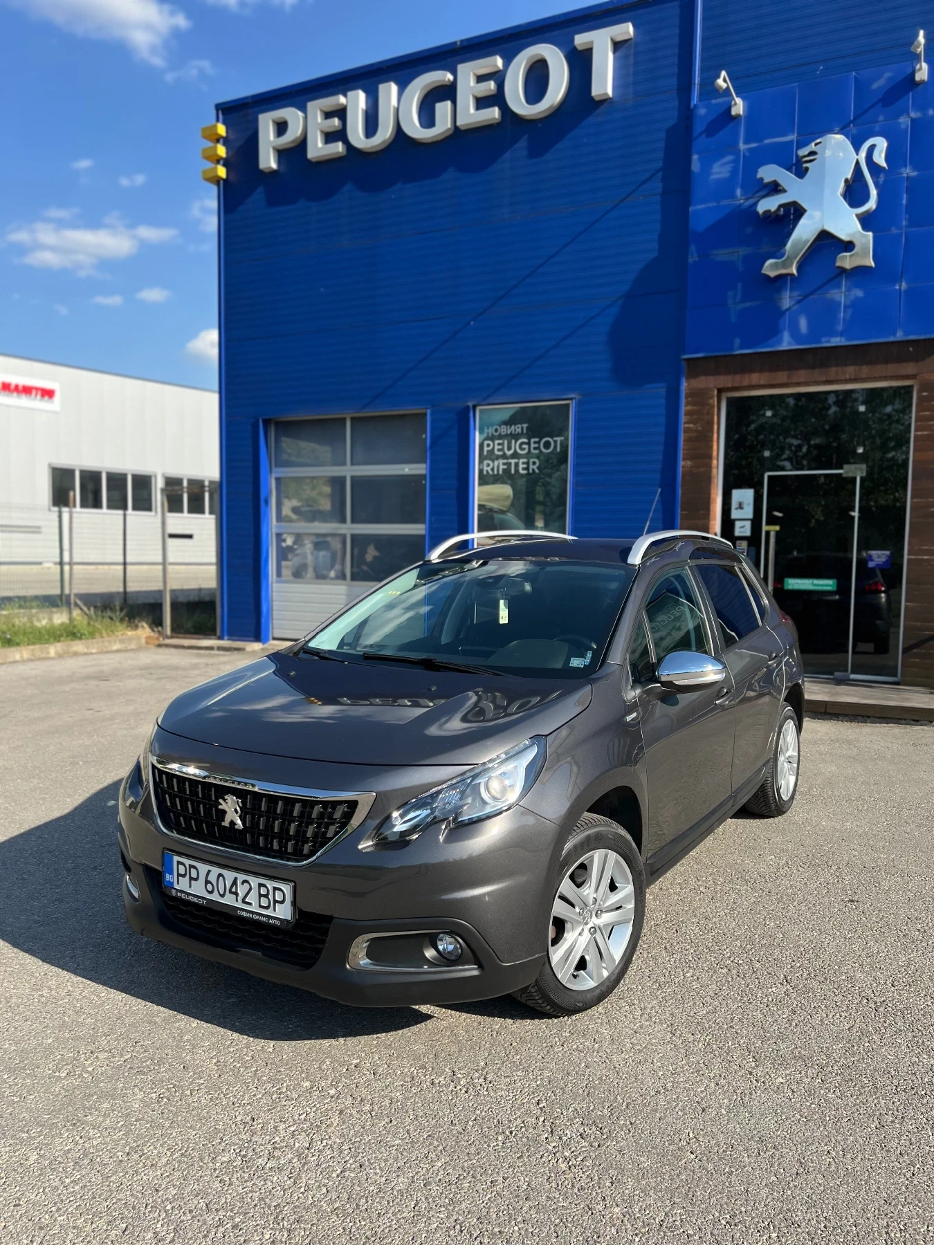 Peugeot 2008 1.2Turbo Navi/Kamera - изображение 2