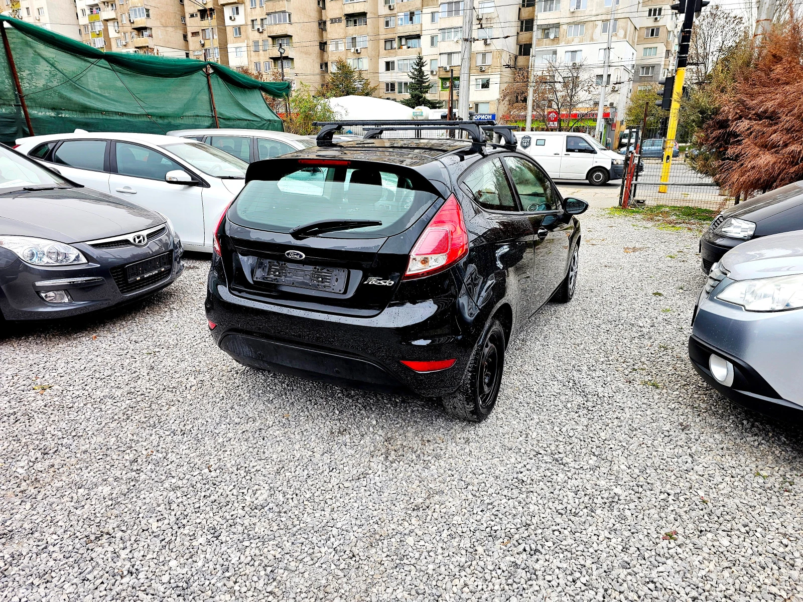 Ford Fiesta 1.4i-ГАЗОВ-ИНЖ - изображение 3