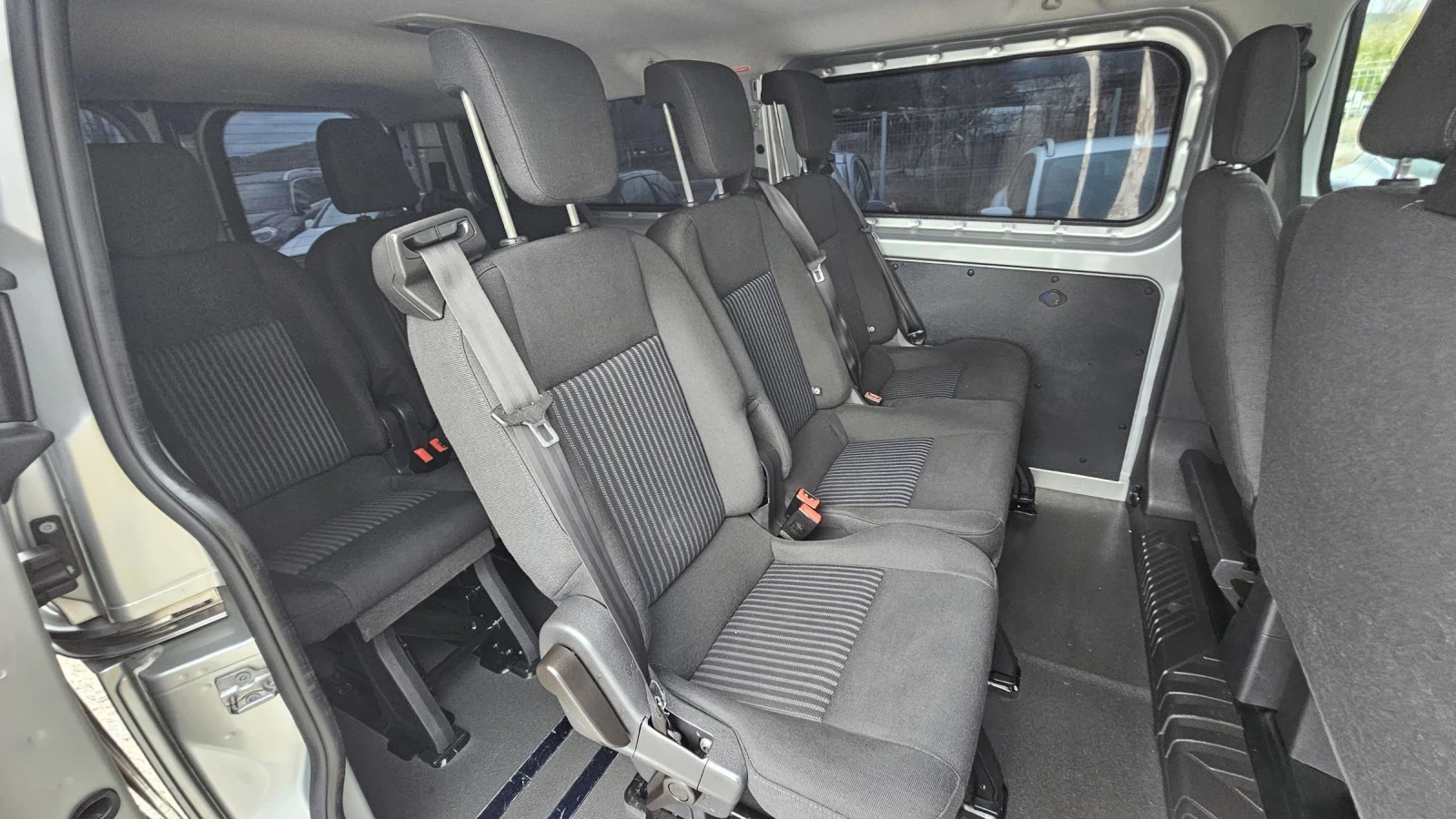 Ford Transit Custom  2.0d, снимка 12 - Автомобили и джипове - 54214578