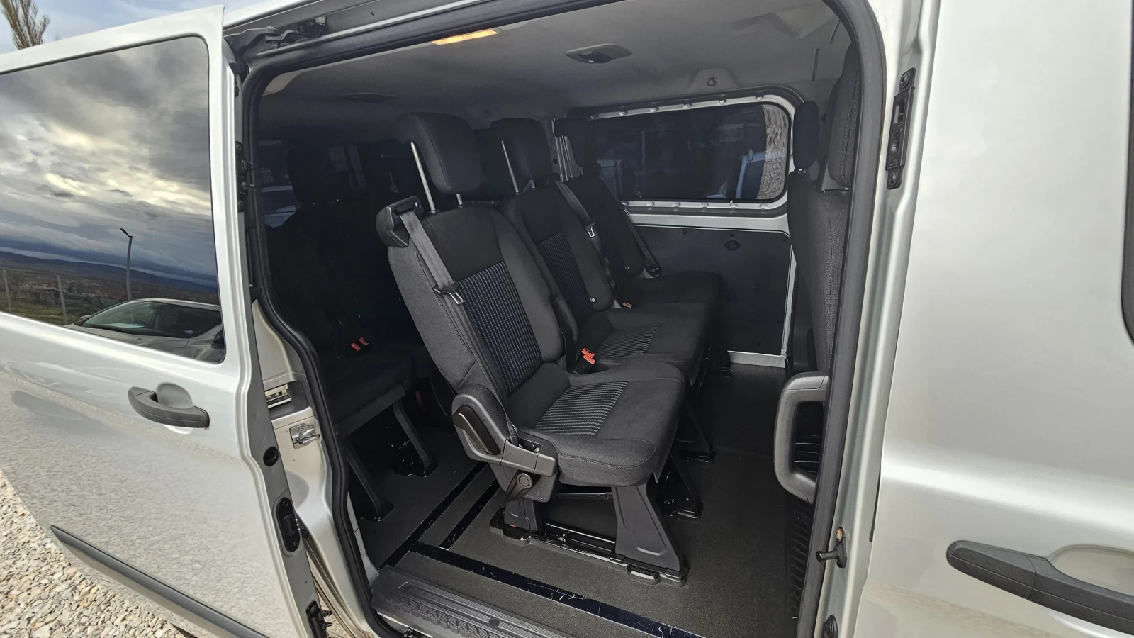 Ford Transit Custom  2.0d, снимка 13 - Автомобили и джипове - 54214578
