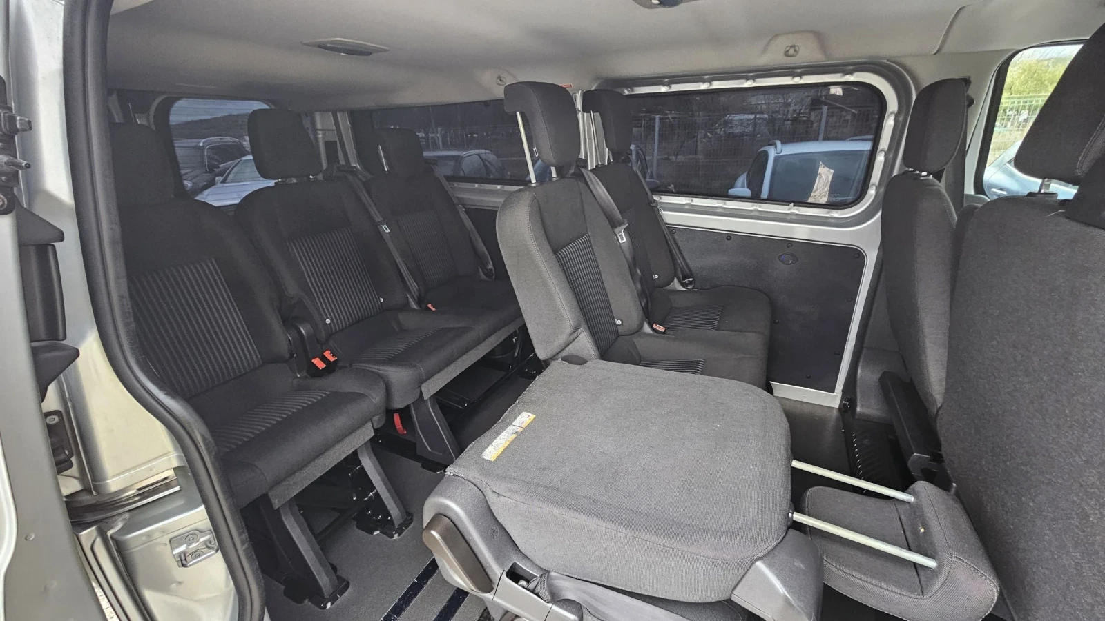 Ford Transit Custom  2.0d, снимка 11 - Автомобили и джипове - 54214578