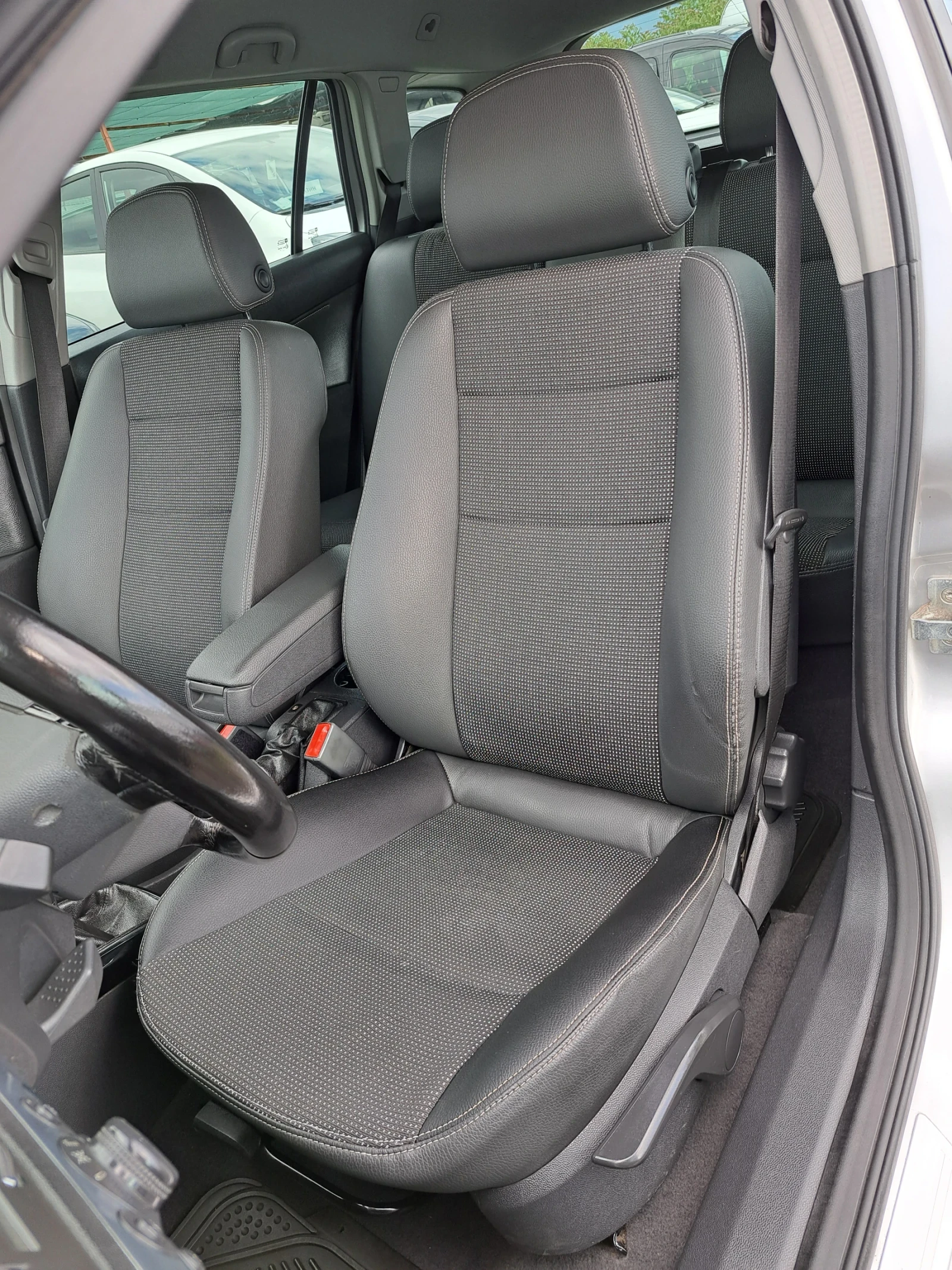 Opel Astra 1.6i SW 115p.s.COSMO  - изображение 8