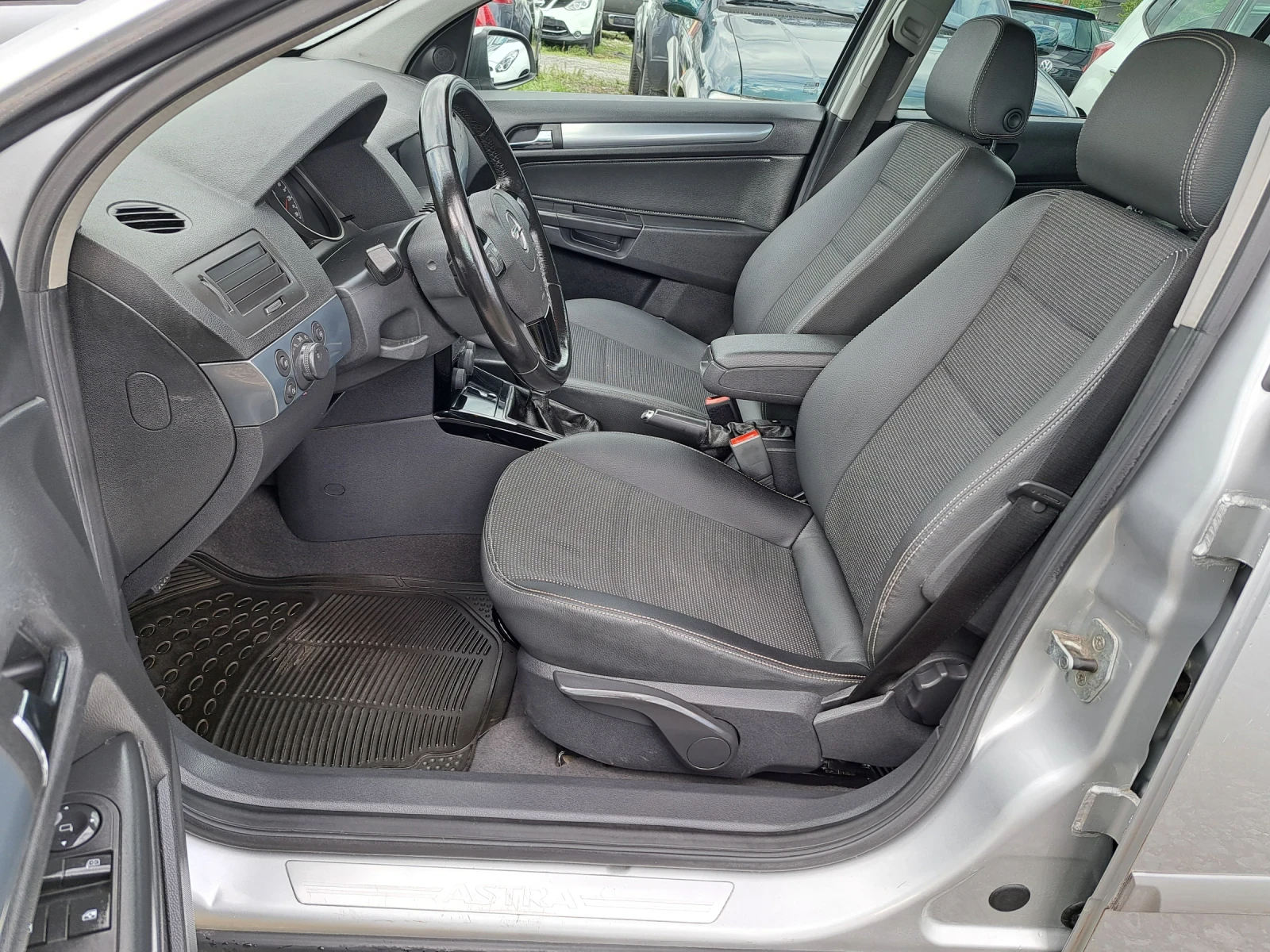 Opel Astra 1.6i SW 115p.s.COSMO  - изображение 7