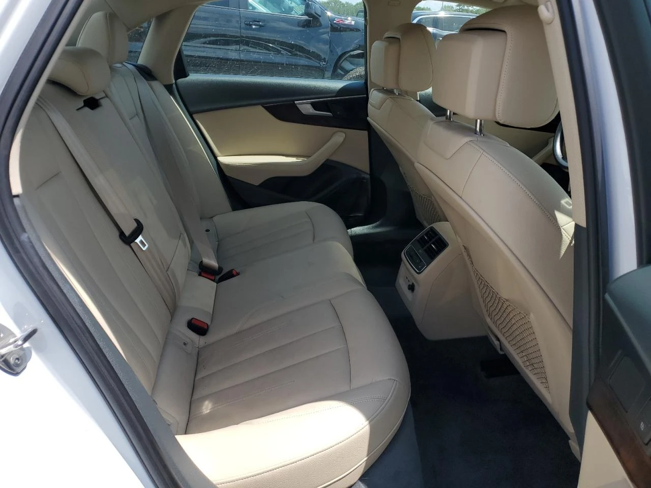 Audi A4 * PREMIUM PLUS* CAMERA* DIGITAL - изображение 10