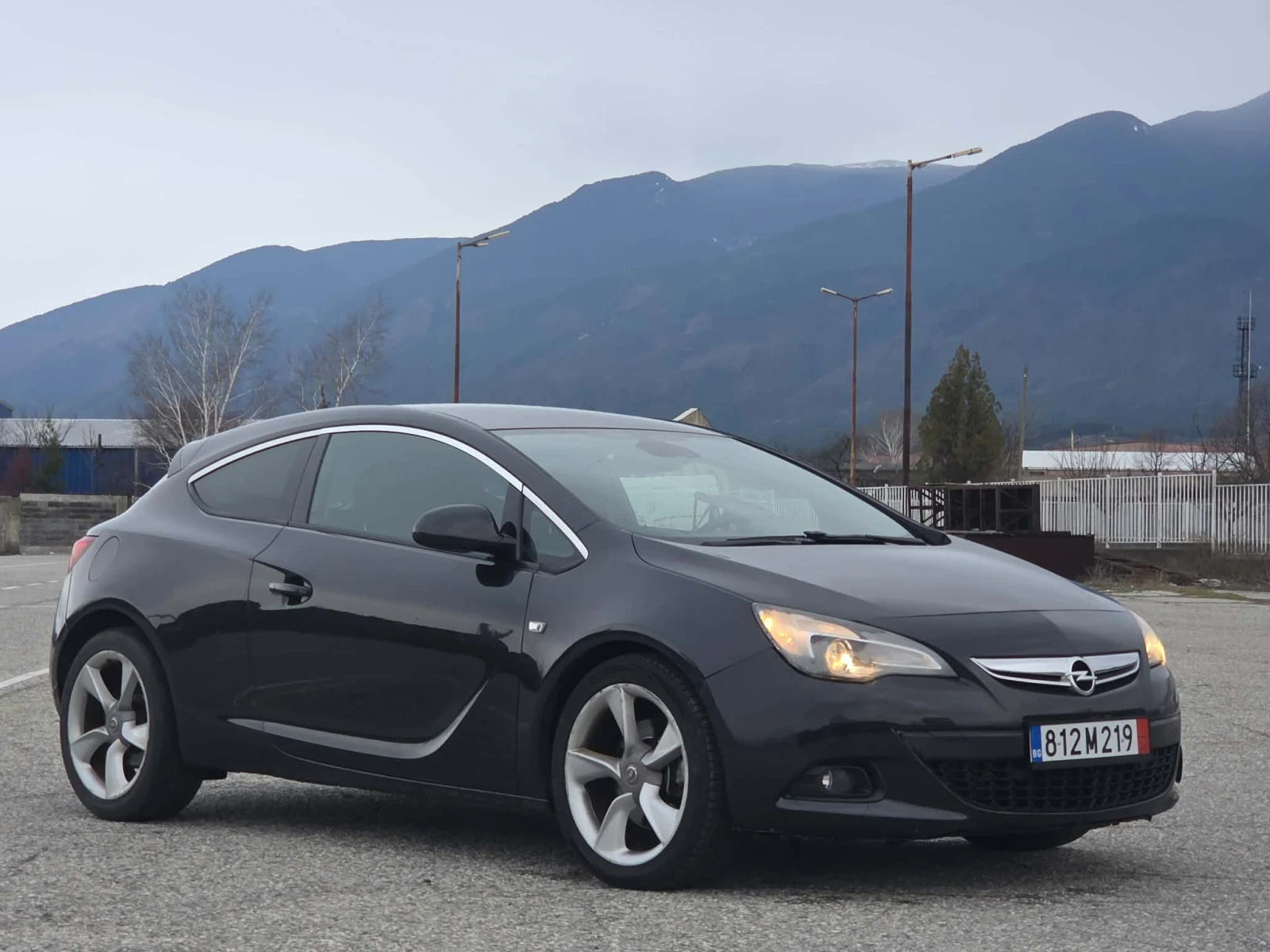 Opel Astra, снимка 3 - Автомобили и джипове - 54038639