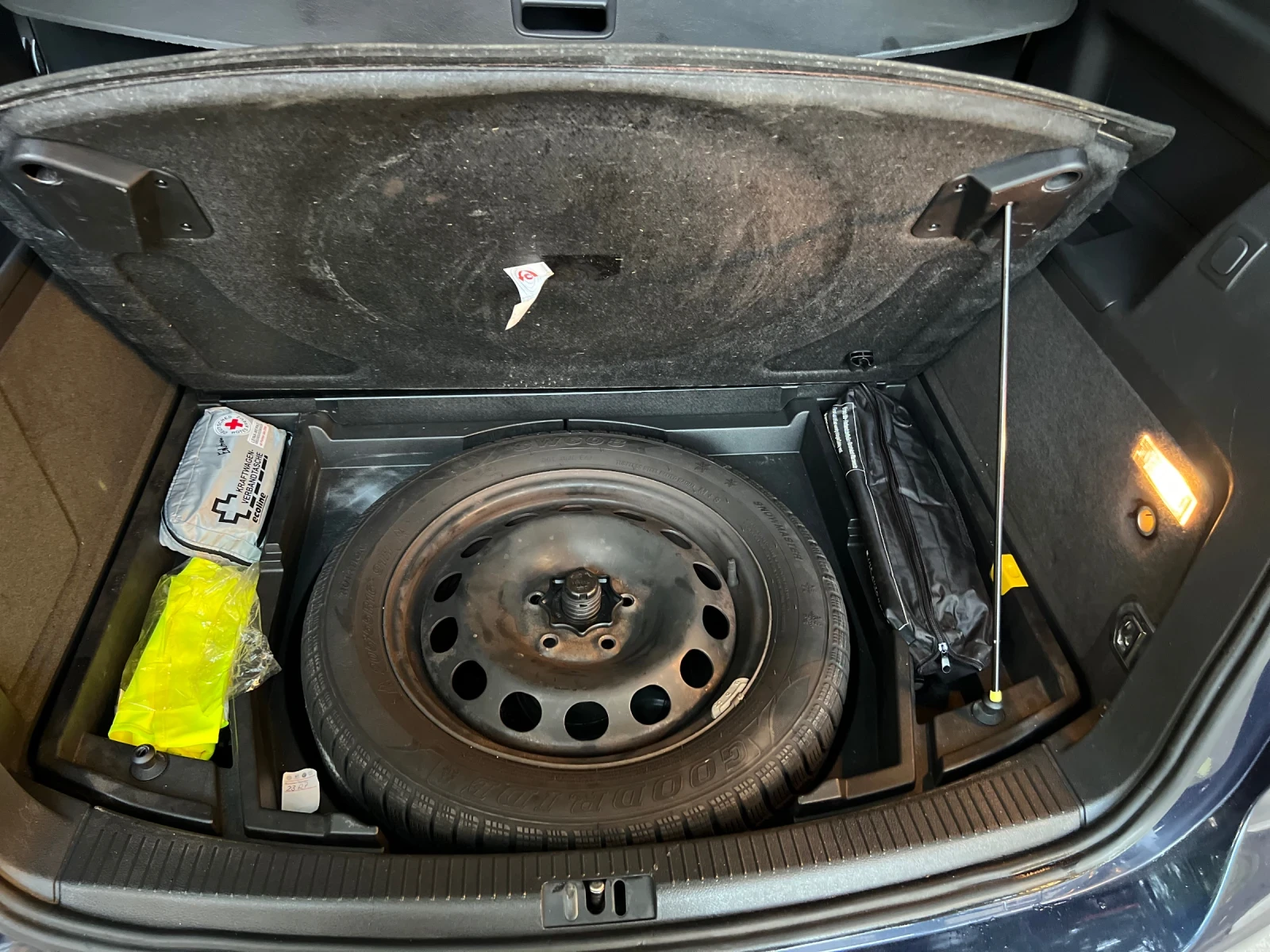 VW Touran 2000 DTI 140 kc | Mobile.bg — изображение 11