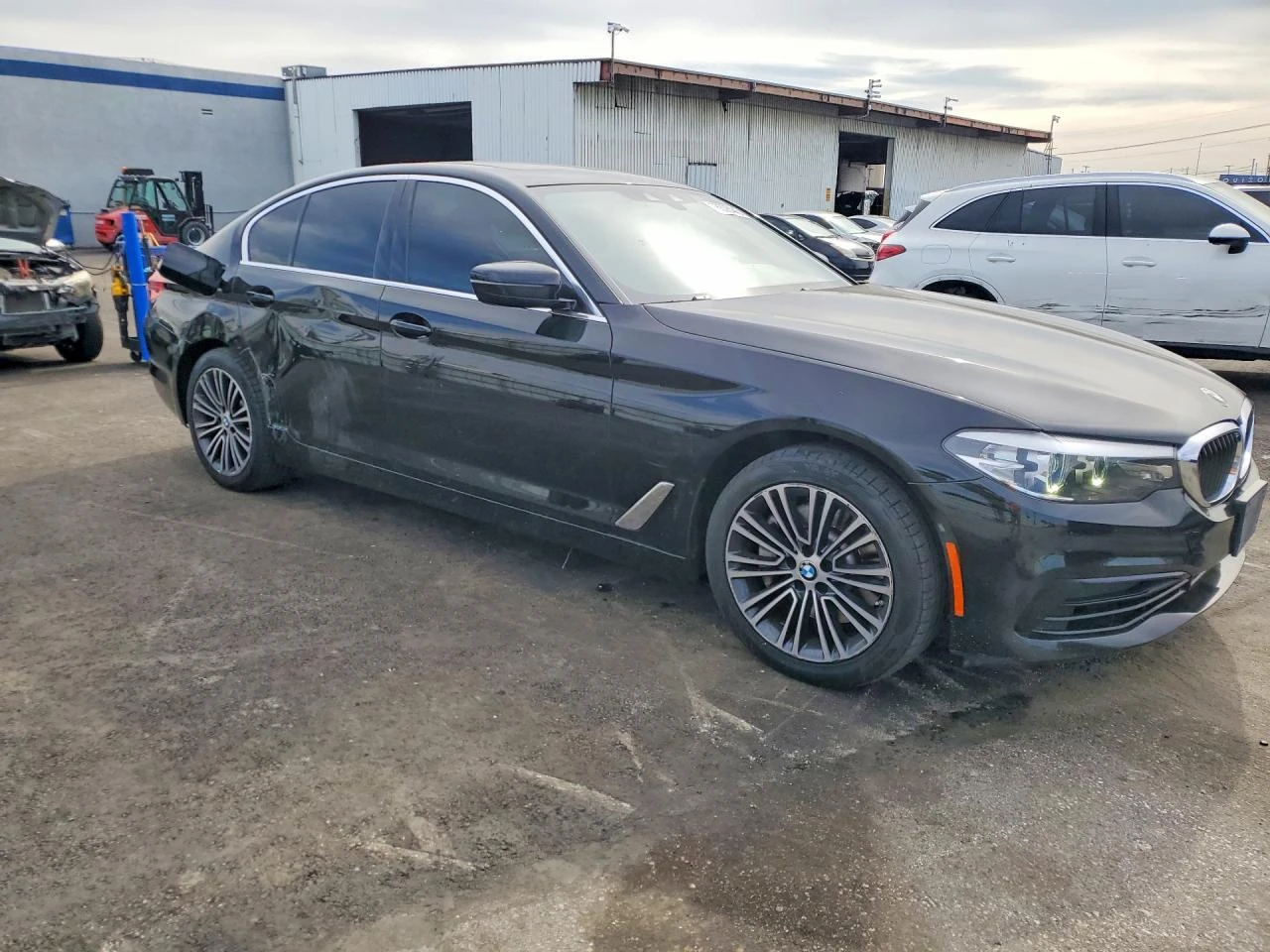 BMW 530 2.0l I, снимка 4 - Автомобили и джипове - 53939765