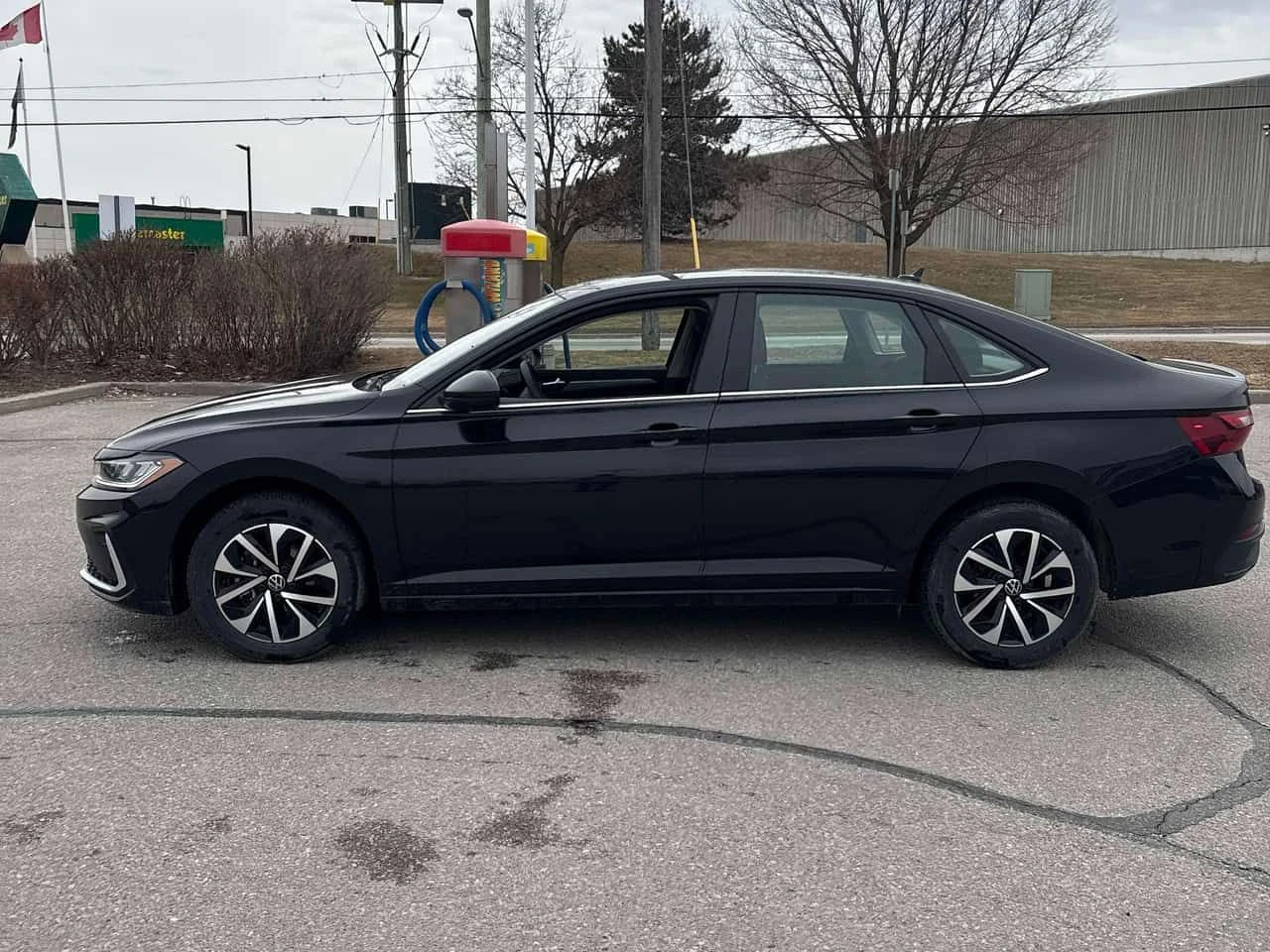 VW Jetta * Trendline * CARFAX * 2 КЛЮЧА * KEYLESS * ПОДГРЕВ, снимка 2 - Автомобили и джипове - 54066640