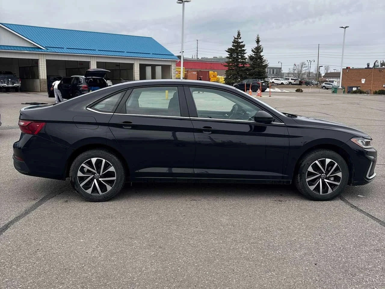 VW Jetta * Trendline * CARFAX * 2 КЛЮЧА * KEYLESS * ПОДГРЕВ, снимка 3 - Автомобили и джипове - 54066640