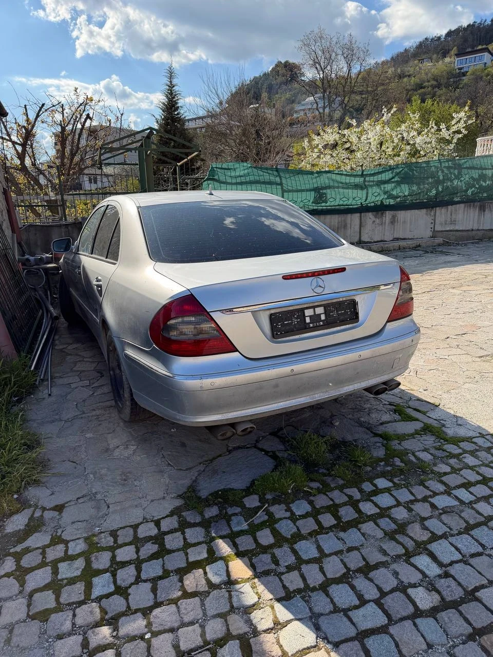 Mercedes-Benz E 320, снимка 4 - Автомобили и джипове - 54345820