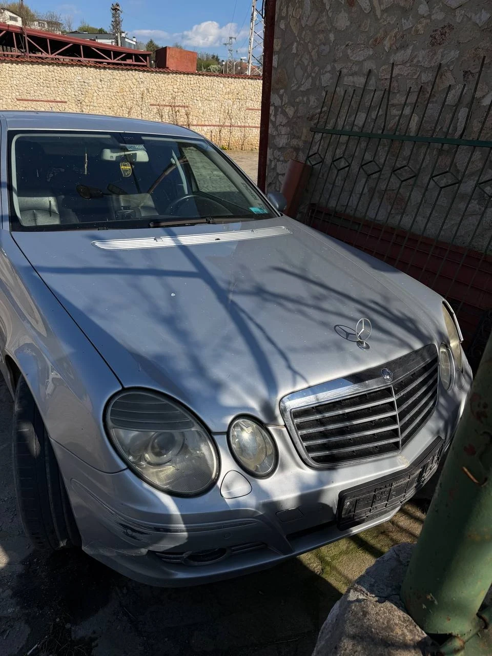 Mercedes-Benz E 320, снимка 2 - Автомобили и джипове - 54345820