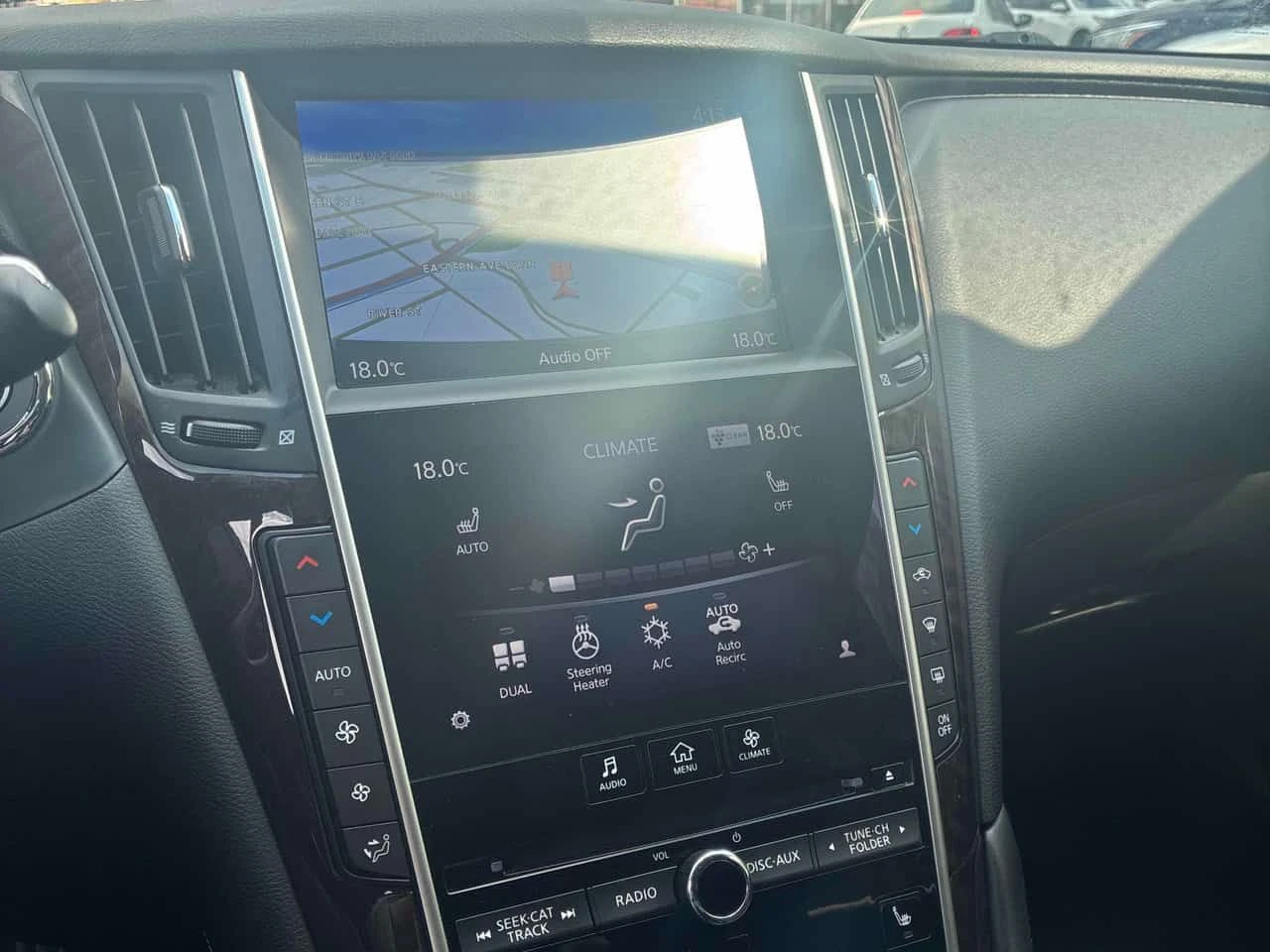 Infiniti Q50 * 4dr Sdn Sport AWD* PANO* KEYLESS* ПОДГРЕВ* , снимка 9 - Автомобили и джипове - 54490925
