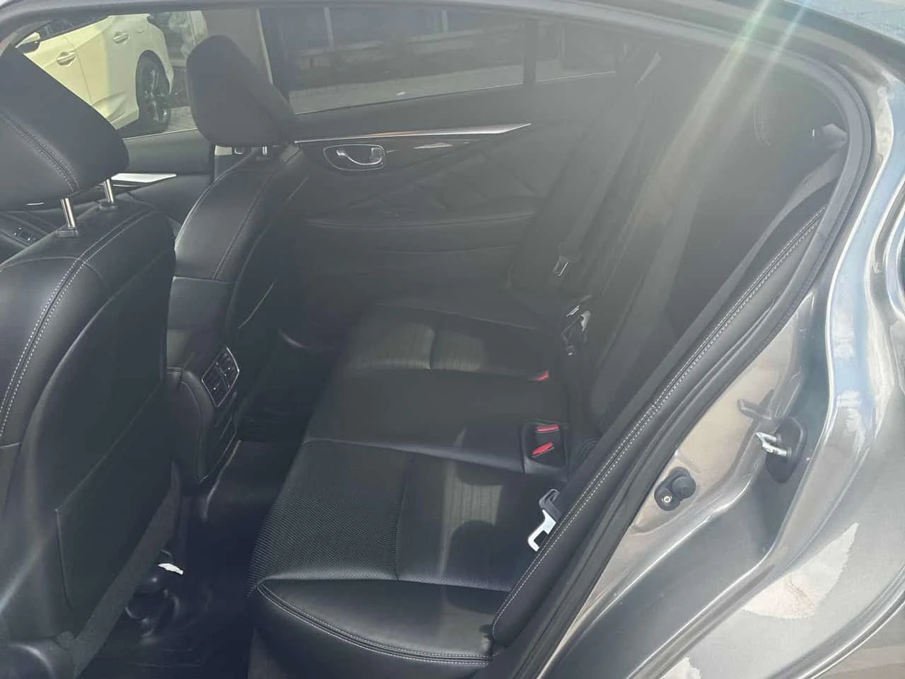 Infiniti Q50 * 4dr Sdn Sport AWD* PANO* KEYLESS* ПОДГРЕВ* , снимка 10 - Автомобили и джипове - 54490925