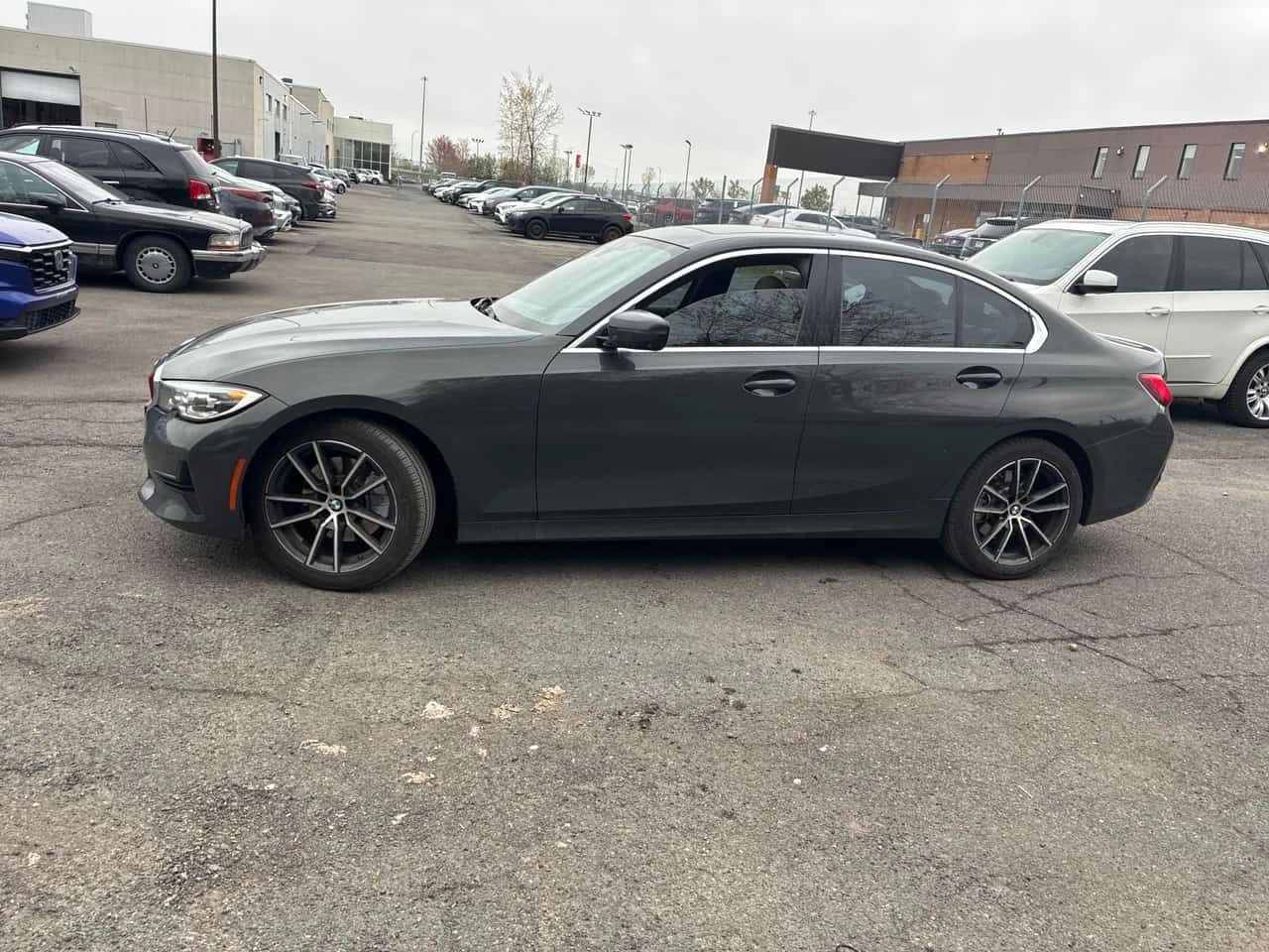 BMW 330 * 330i xDrive * CARFAX * ��� ������������ ������ | Mobile.bg � ����������� 2