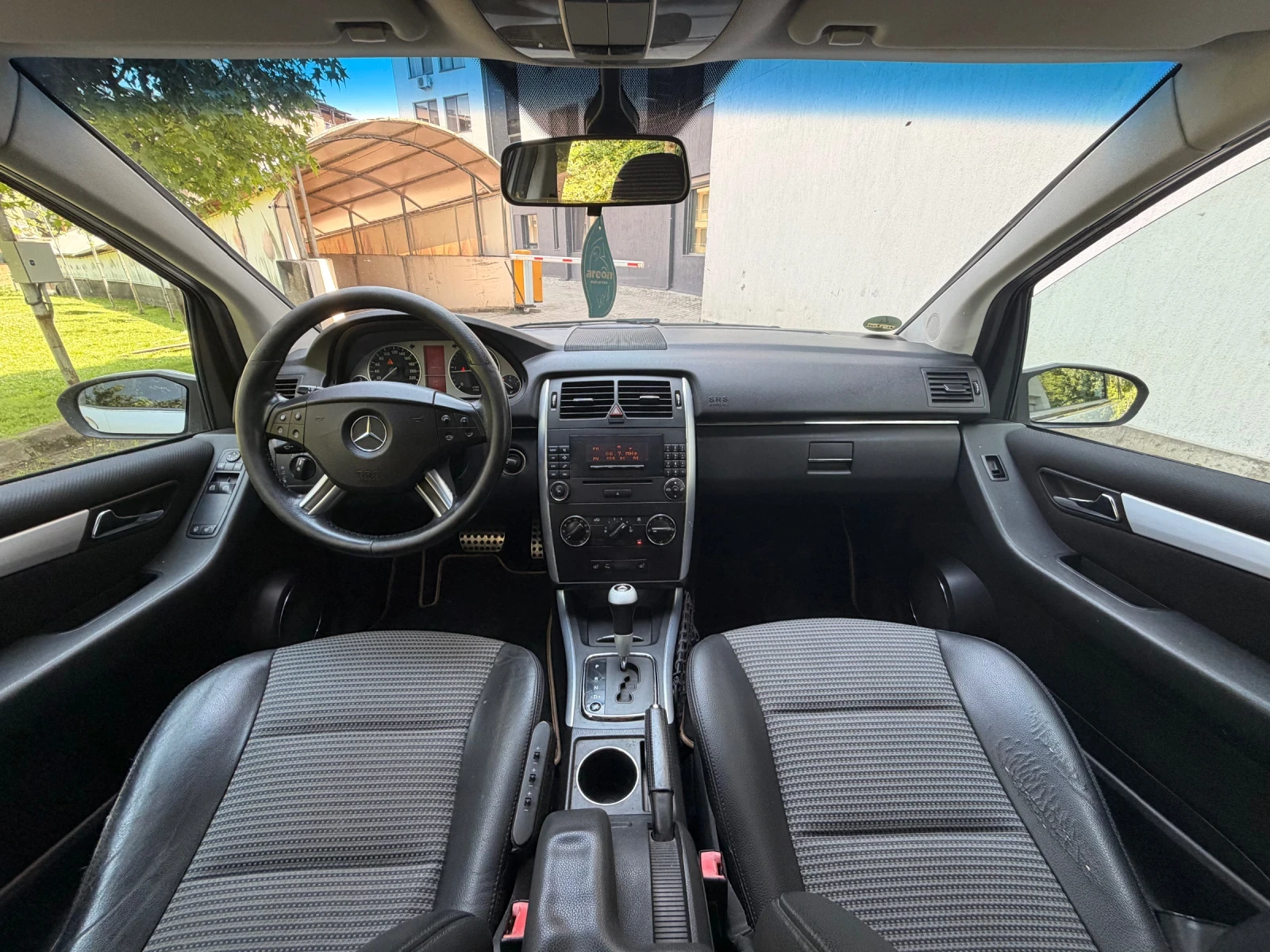Mercedes-Benz B 200 CDI / АВТОМАТИК / ПОДГРЕВ, снимка 12 - Автомобили и джипове - 55347697