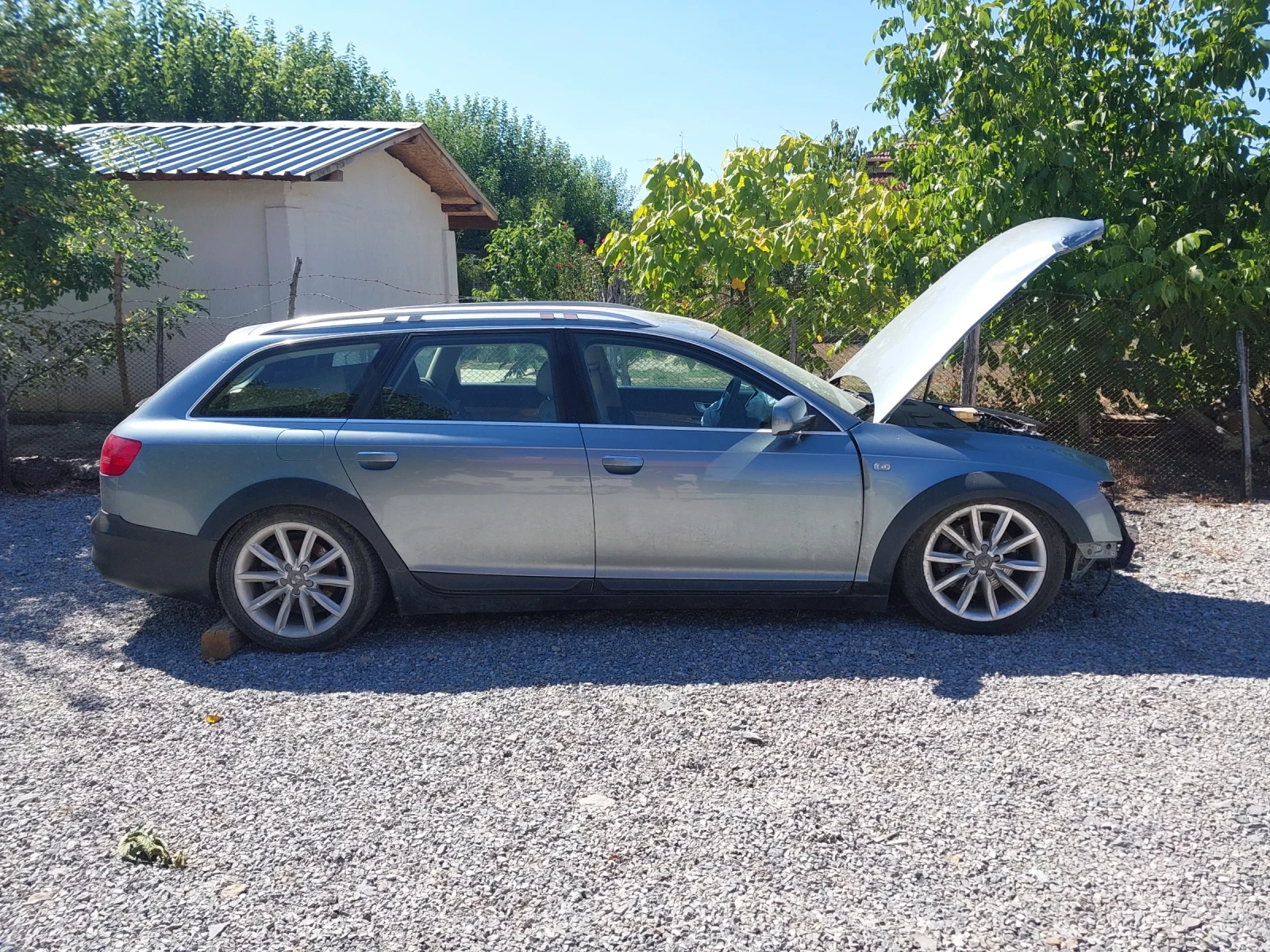 Audi A6 Allroad 3.0-233кс. Автоматик