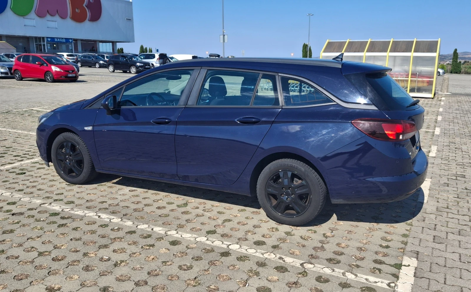 Opel Astra 1.6 CDTI  SPORTS TOURER, снимка 6 - Автомобили и джипове - 56150574