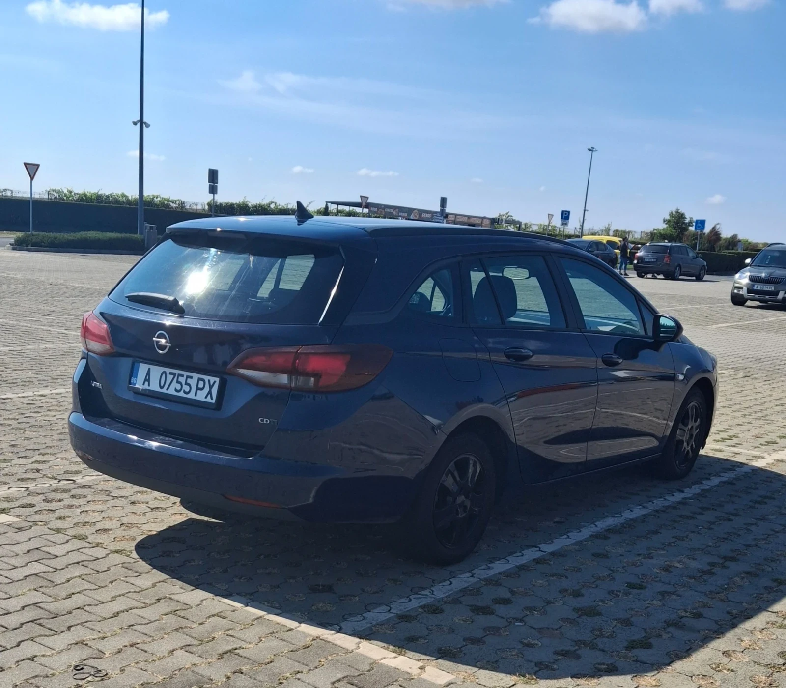 Opel Astra 1.6 CDTI  SPORTS TOURER, снимка 3 - Автомобили и джипове - 56150574