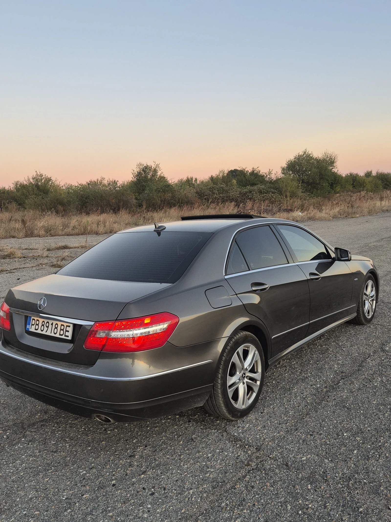 Mercedes-Benz E 350, снимка 7 - Автомобили и джипове - 56345534