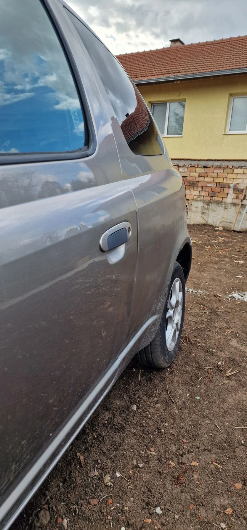 Toyota Yaris 1.3, снимка 6 - Автомобили и джипове - 56534219