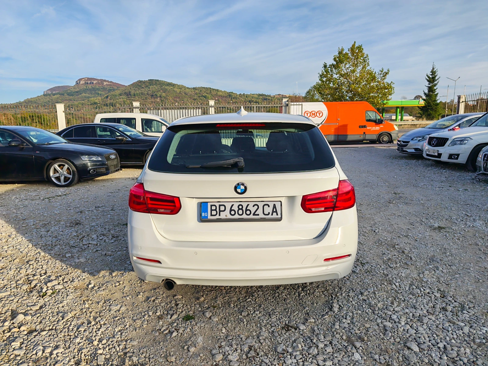 BMW 316 B 47 Автомат, снимка 6 - Автомобили и джипове - 56610875