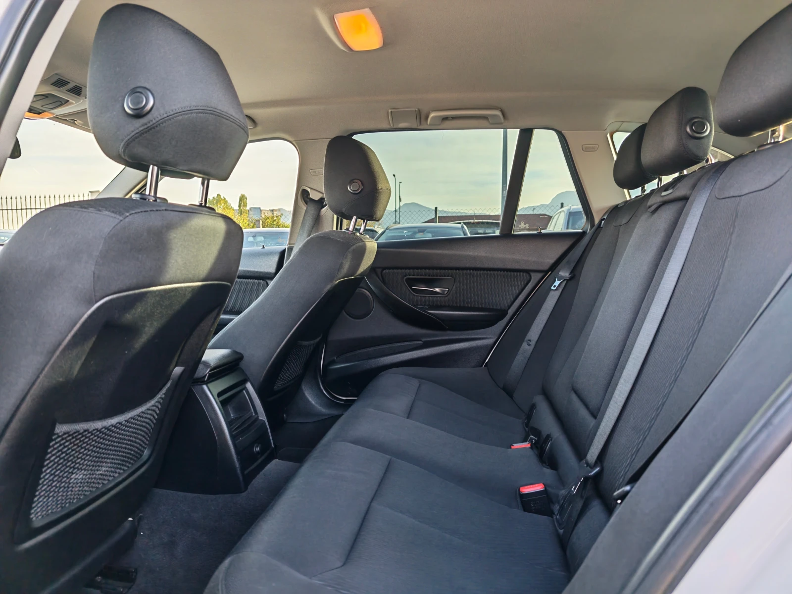 BMW 316 B 47 Автомат, снимка 14 - Автомобили и джипове - 56610875