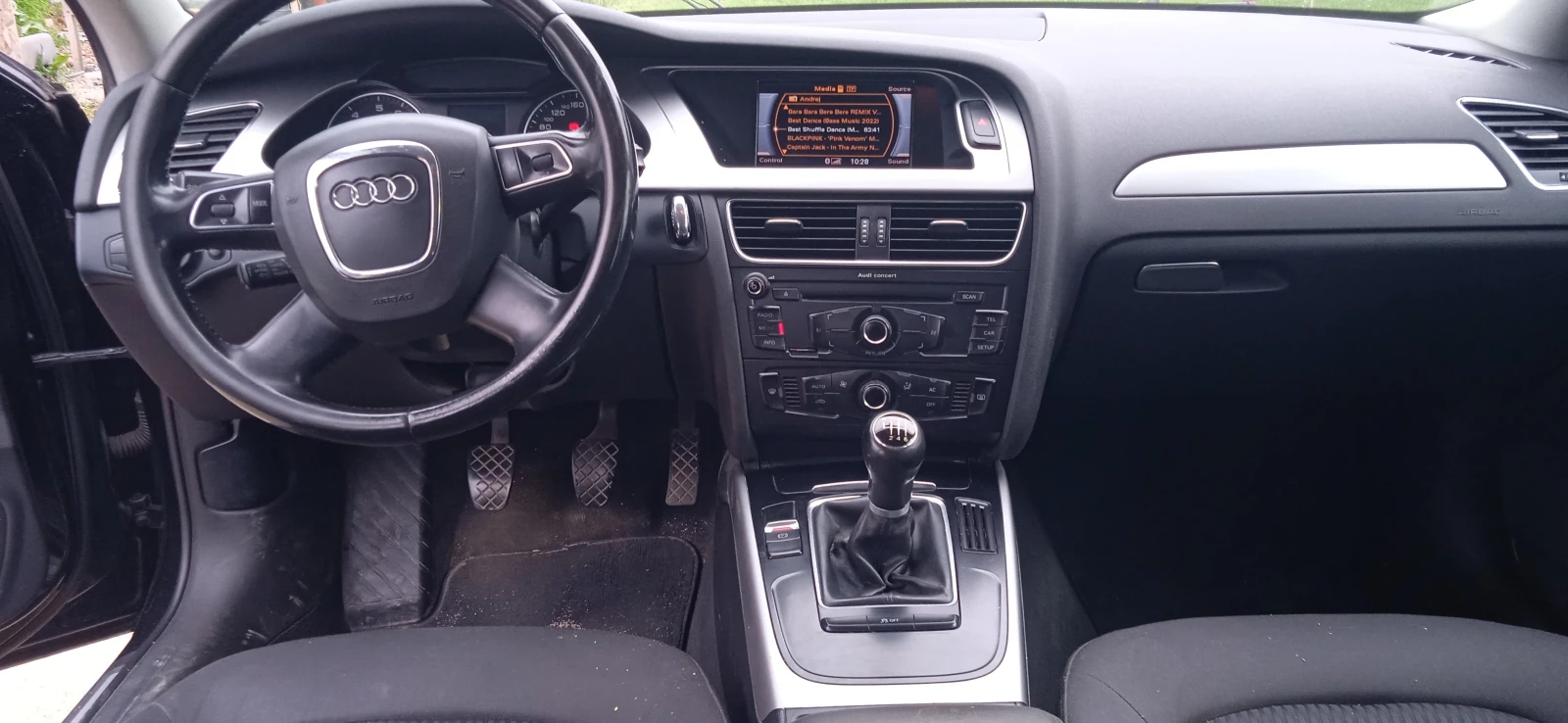 Audi A4 B8 TFSI, снимка 11 - Автомобили и джипове - 56673143