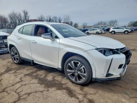 Lexus UX 250h * KEYLESS* КАМЕРА* ШИБИДАХ* КОЖА* ПОДГРЕВ* , снимка 2
