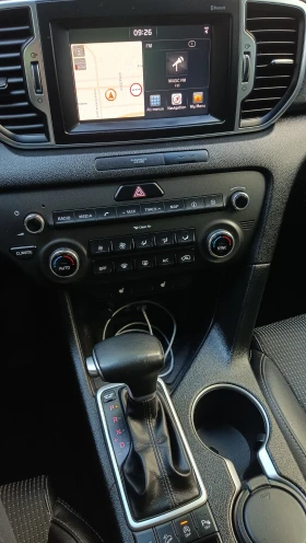 Kia Sportage CRDI 141 .. AUTO   Euro6 | Mobile.bg    10