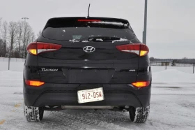 Hyundai Tucson AWD 4dr 2.0L Premium* Цена до БГ. - 12250 € / 23958.92 лв. - 17538773 6