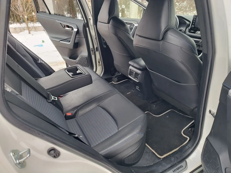 Toyota Rav4 2.5 Hybrid камера 360  JBL, снимка 12 - Автомобили и джипове - 48729030