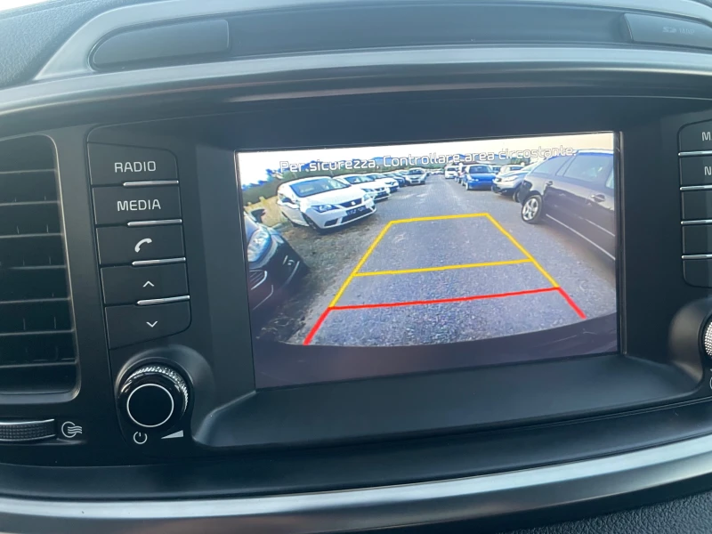 Kia Sorento 2.2CRDI AWD -155369КМ, снимка 11 - Автомобили и джипове - 50896803