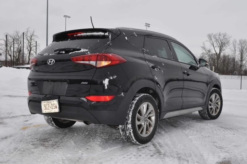 Hyundai Tucson AWD 4dr 2.0L Premium* Цена до БГ., снимка 5 - Автомобили и джипове - 53201617