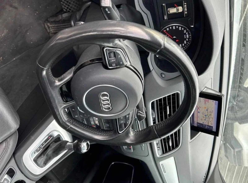 Audi Q3 TECHNIK QUATTRO * FULL S LINE * ПАНОРАМА* ПОДГРЕВИ, снимка 12 - Автомобили и джипове - 53367450