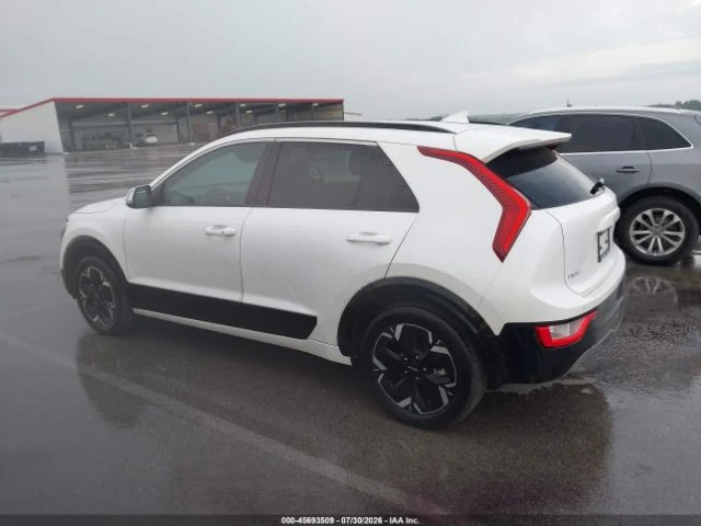Kia Niro * WIND* , снимка 13 - Автомобили и джипове - 56182896